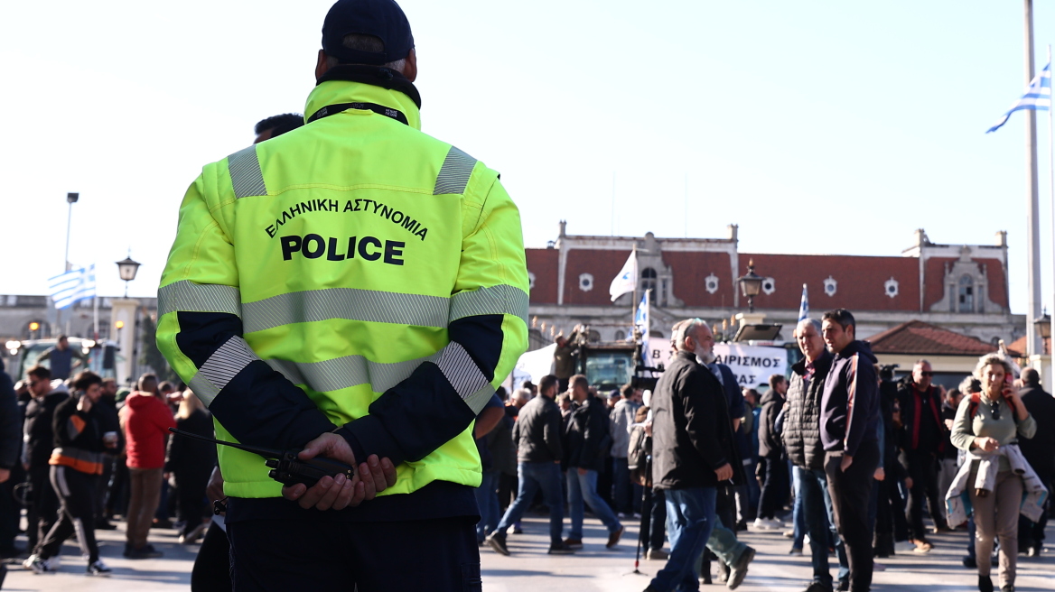 Ανοιχτή επιστολή ΕΒΕΘ, ΒΕΘ, ΣΒΕ, ΣΕΒΕ προς κυβέρνηση και αγρότες: Αυτοκαταστροφικό το κλείσιμο των δρόμων 