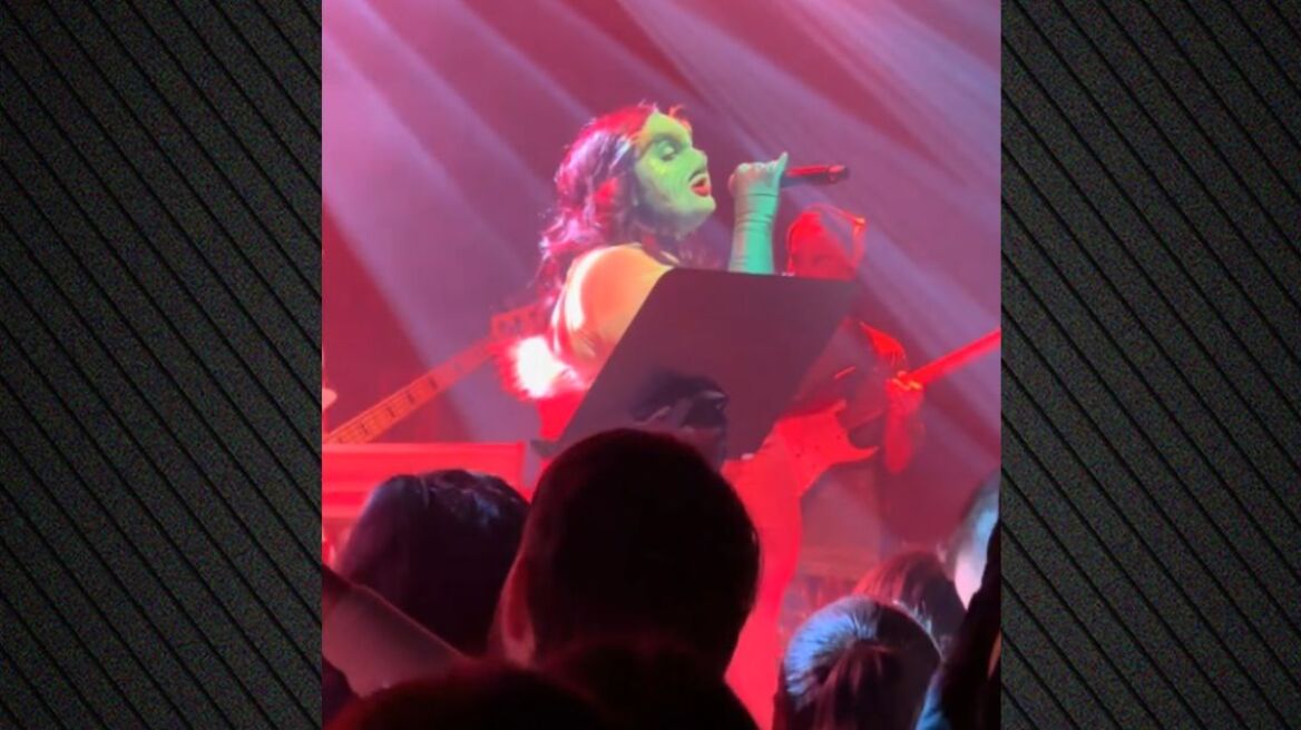 Η Χρυσηίδα Γκαγκούτη μεταμορφώθηκε σε Γκριντς σε συναυλία της