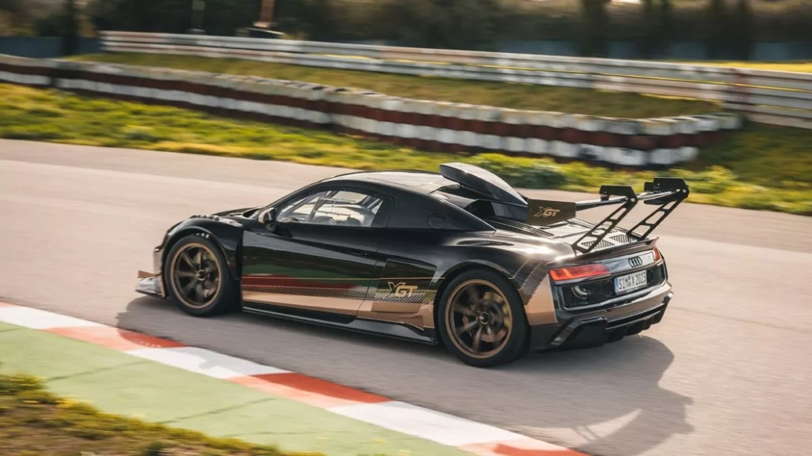 Το ABT XGT είναι ένα αγωνιστικό για το δρόμο