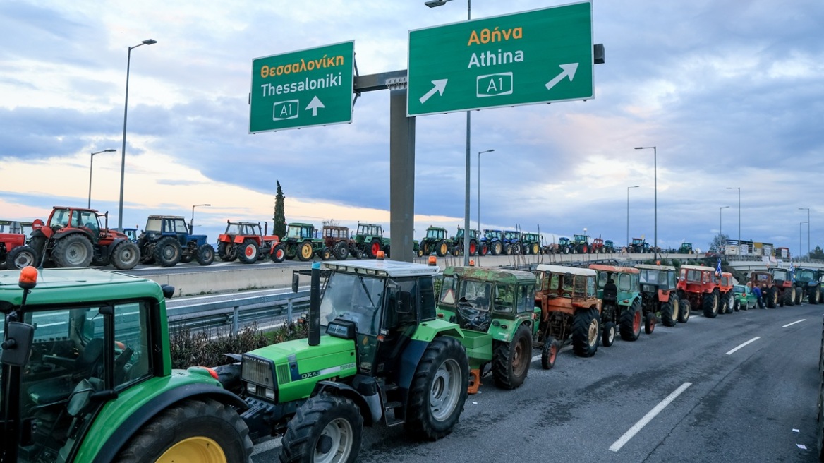 Συνεδριάζουν τα μπλόκα των αγροτών για να απαντήσουν στην πρόσκληση Τσιάρα για διάλογο