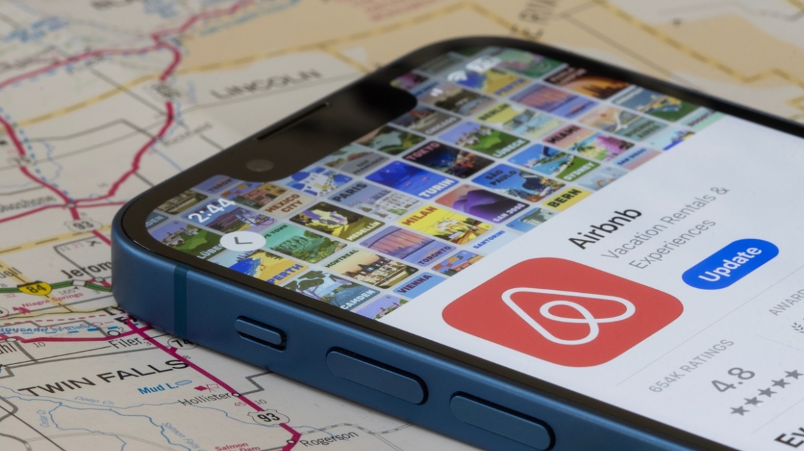 Ισπανία: Πρόστιμο €64 εκατ. στην Airbnb για αγγελίες σε απαγορευμένες κατοικίες: «Κανείς υπεράνω του νόμου»