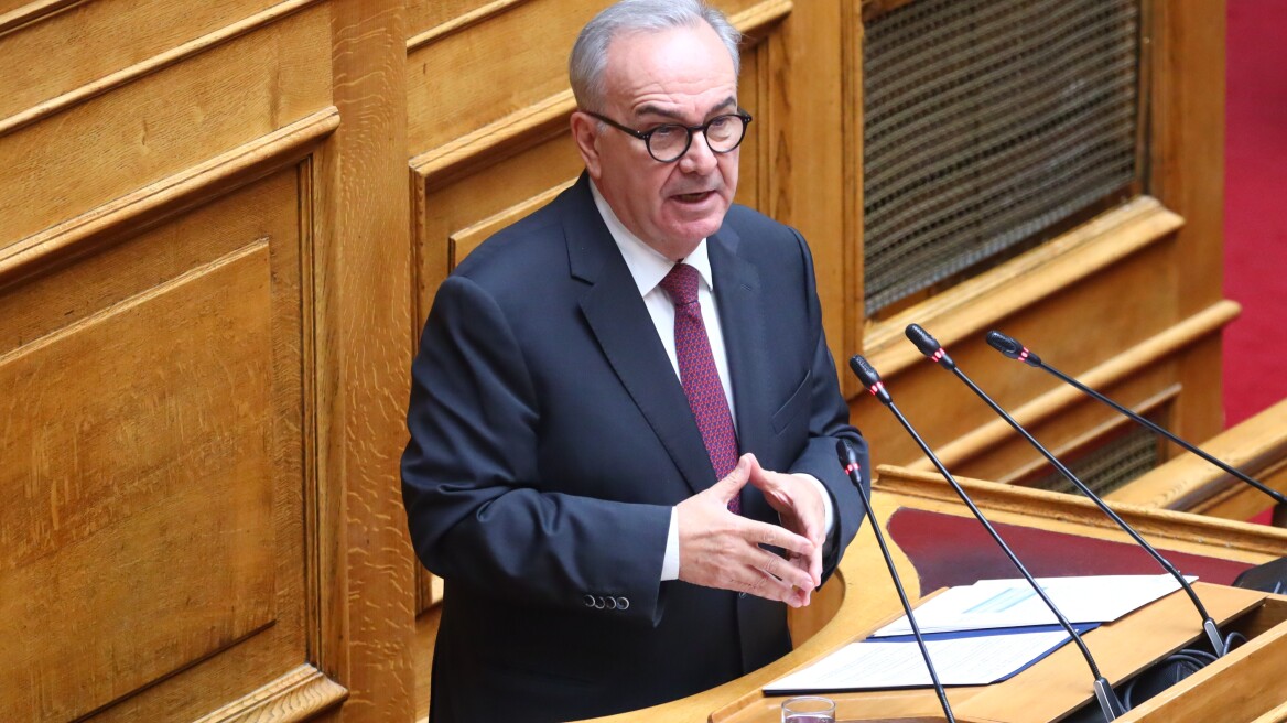 Παπαθανάσης: Ο προϋπολογισμός έχει κοινωνικό πρόσημο, ενισχύει τις δημόσιες επενδύσεις και την επιχειρηματικότητα