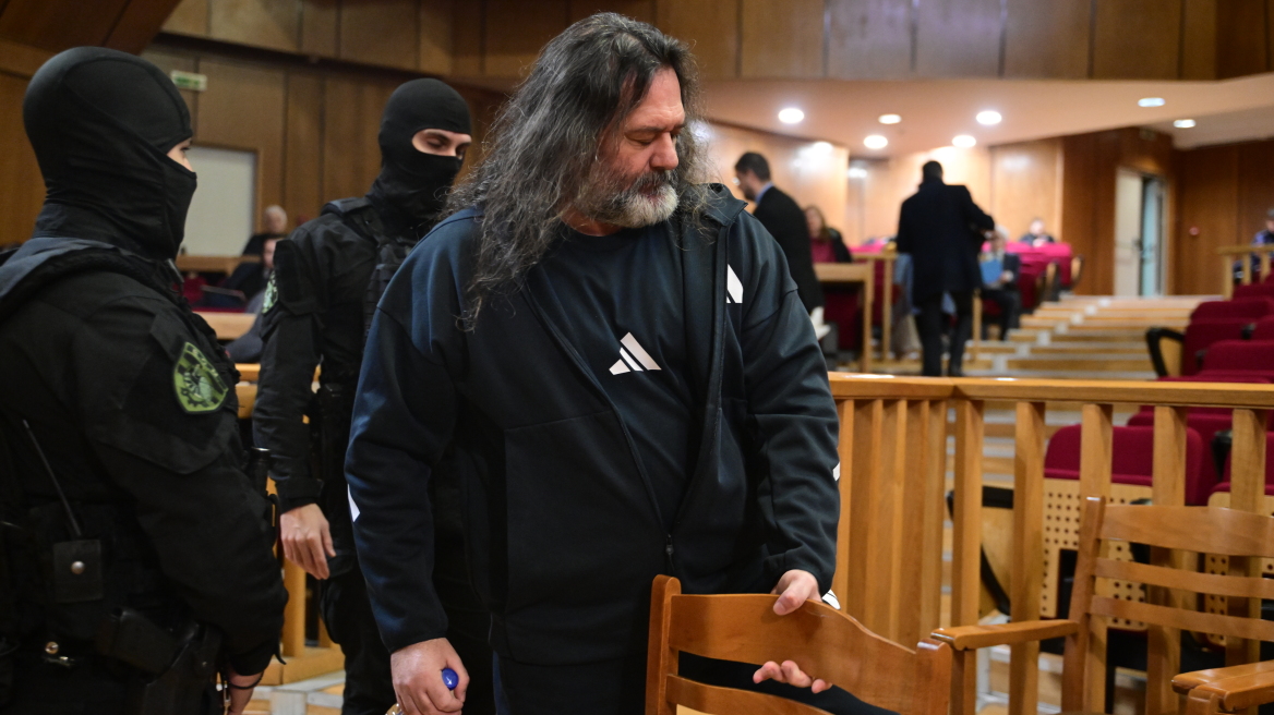 Εισαγγελέας στη δίκη της Χρυσής Αυγής: Είχαν φυλετικό μίσος, συμμορφώνονταν με τις παροτρύνσεις αρχηγού και υψηλόβαθμων μελών
