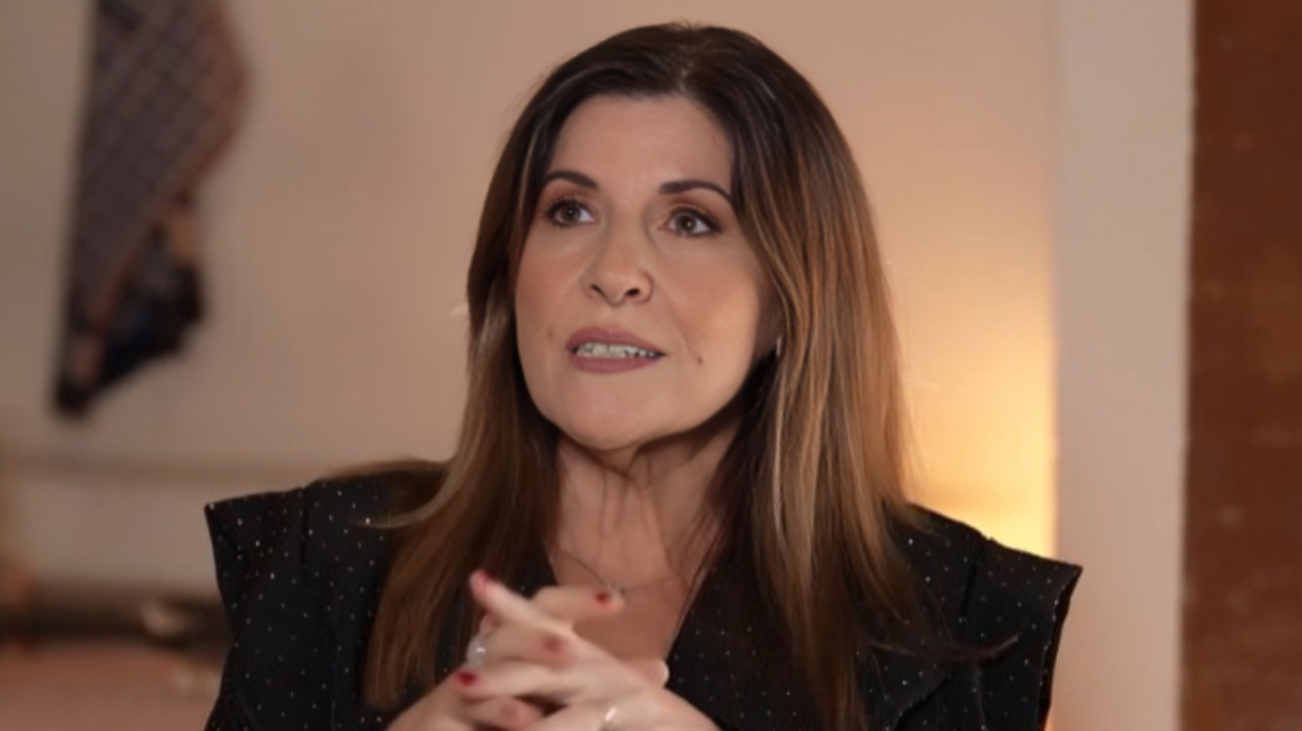 Στέλλα Κονιτοπούλου: Η κόρη μου με έστειλε σε ψυχοθεραπευτή όταν αποφάσισε να φύγει από το σπίτι