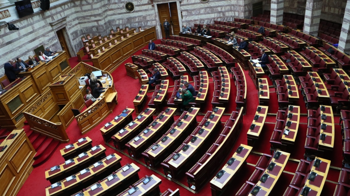 Την Πέμπτη στη Βουλή η επεξεργασία του νομοσχεδίου «Προσωπικός Βοηθός» για ΑμεΑ  