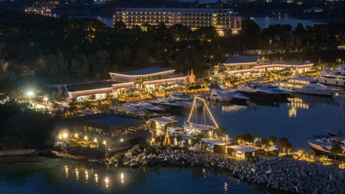 Χριστούγεννα στον Αστέρα με πολυτέλεια: Γιορτινές γεύσεις, ice skating και shopping