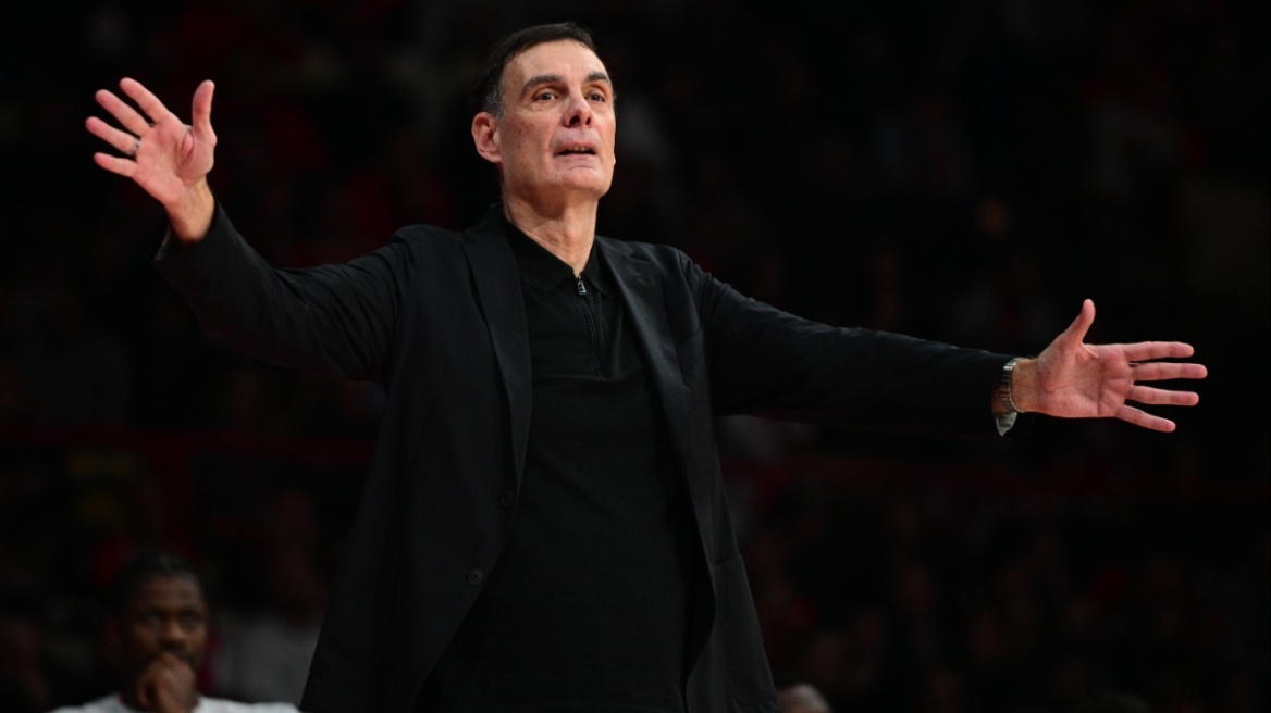 Η απάντηση του Μπαρτζώκα για τις αποδοκιμασίες στο ΣΕΦ και τον Λαρεντζάκη 