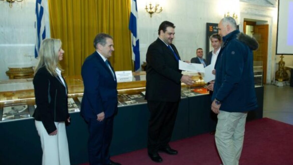 Αναβαθμίστηκαν οι τελετές ορκωμοσίας των πολιτών που αποκτούν Ελληνική Ιθαγένεια