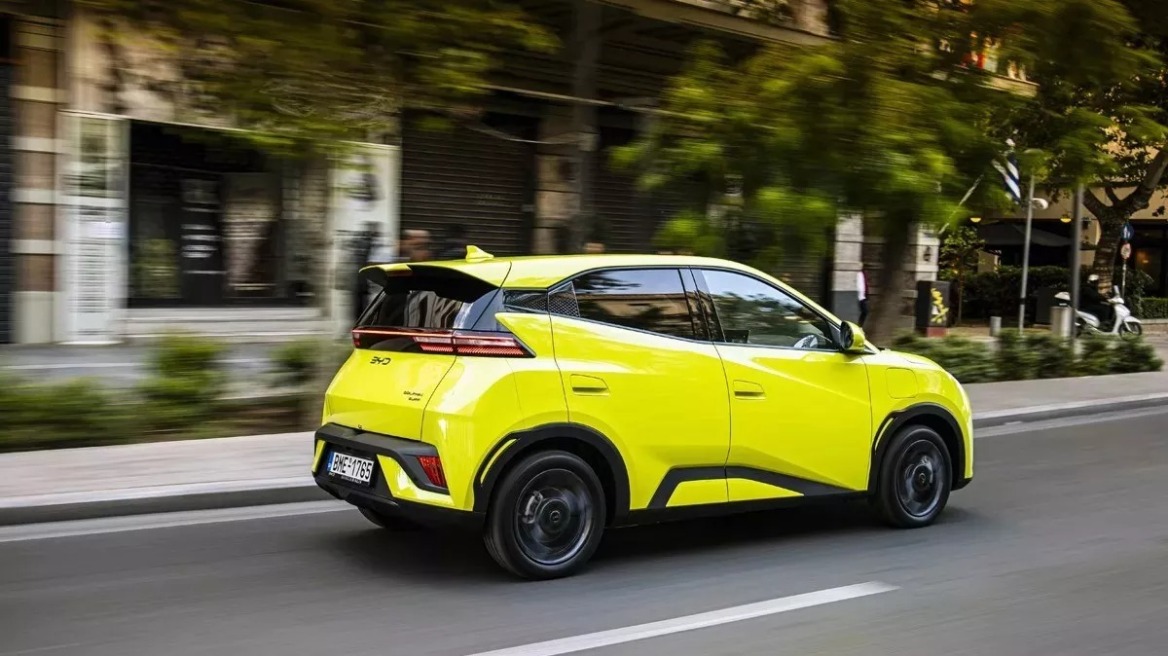 Στα σκαριά της BYD ένα υβριδικό σουπερμίνι
