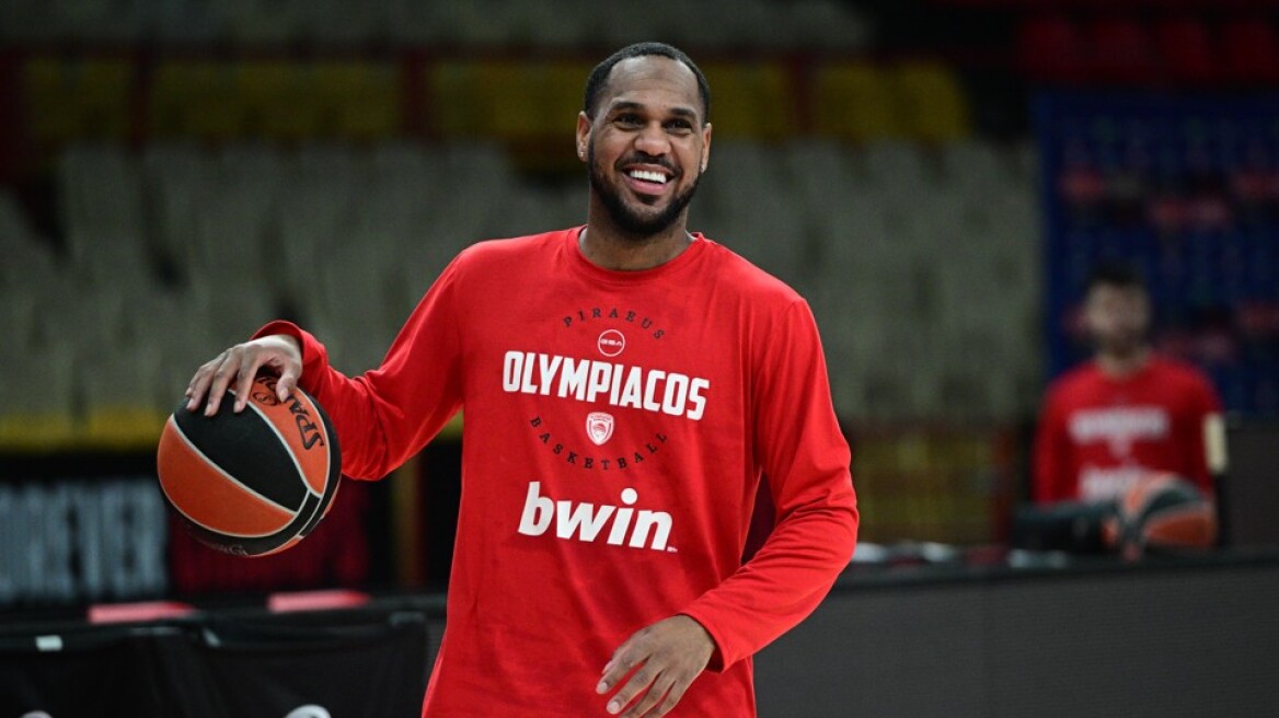 Ολυμπιακός: Δήλωσε τον Μόντε Μόρις στην Basket League 