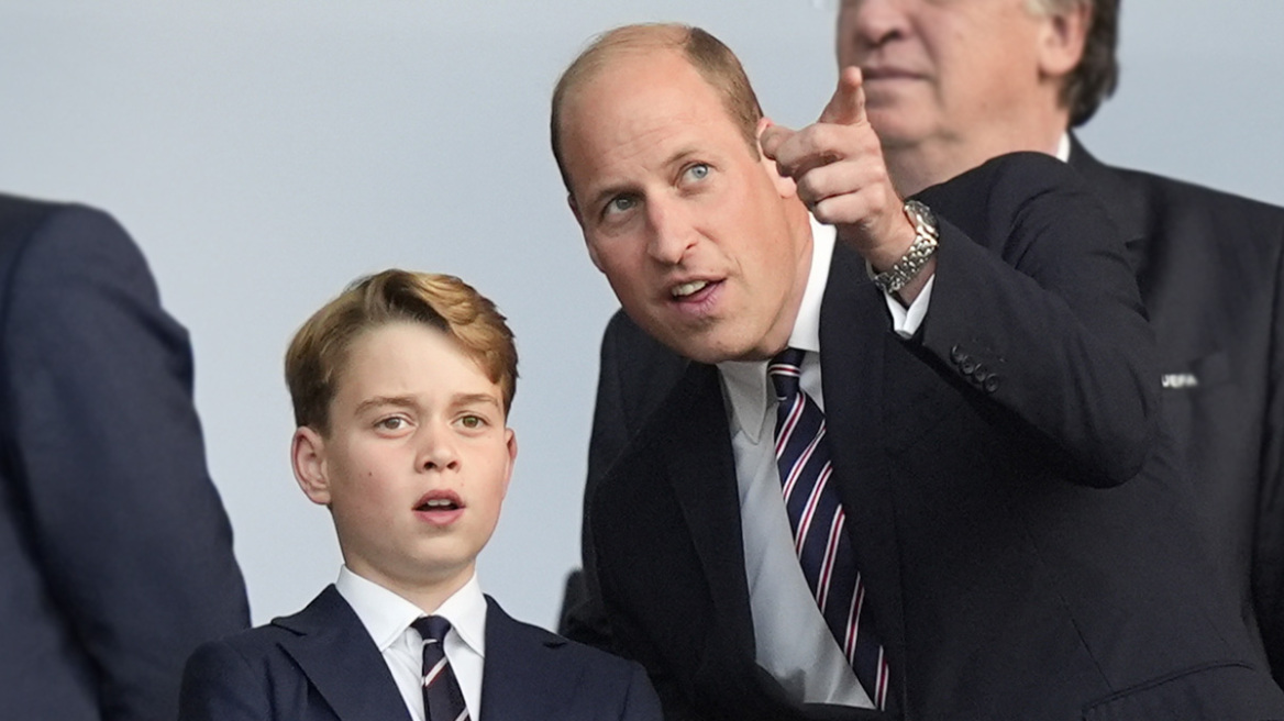 Ο πρίγκιπας Ουίλιαμ και ο 12χρονος γιος του ετοίμασαν γεύματα για άστεγους: Πριν από 32 χρόνια είχε πάει ξανά με την Νταϊάνα