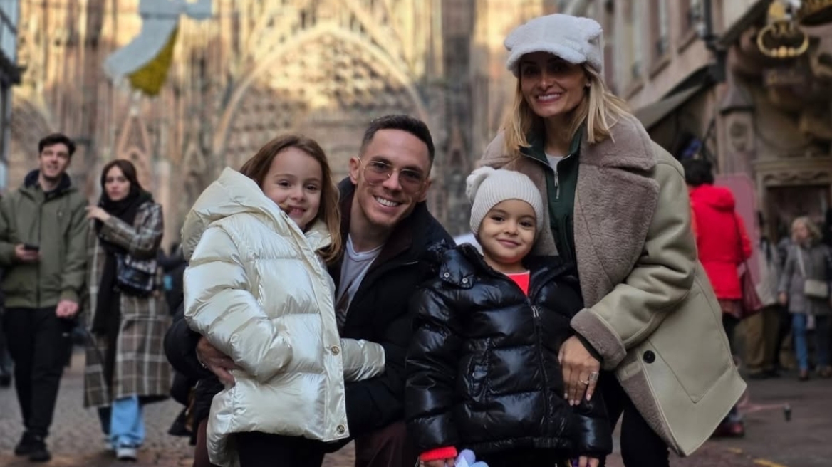 Η Βασιλική Μιλλούση δημοσίευσε φωτογραφίες από το ταξίδι της με τον Λευτέρη Πετρούνια και τις κόρες τους στο Στρασβούργο