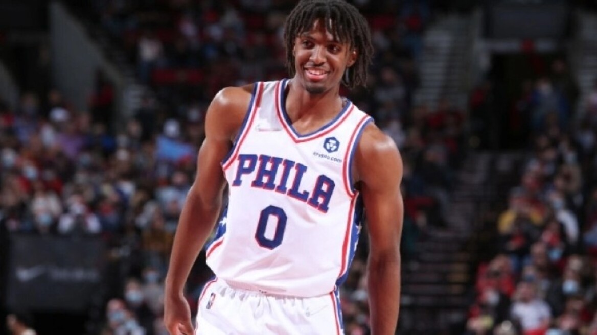 Οι Σίξερς χάλασαν τη γιορτή των Νικς, οι Μπουλς «άλωσαν» το Κλίβελαντ
