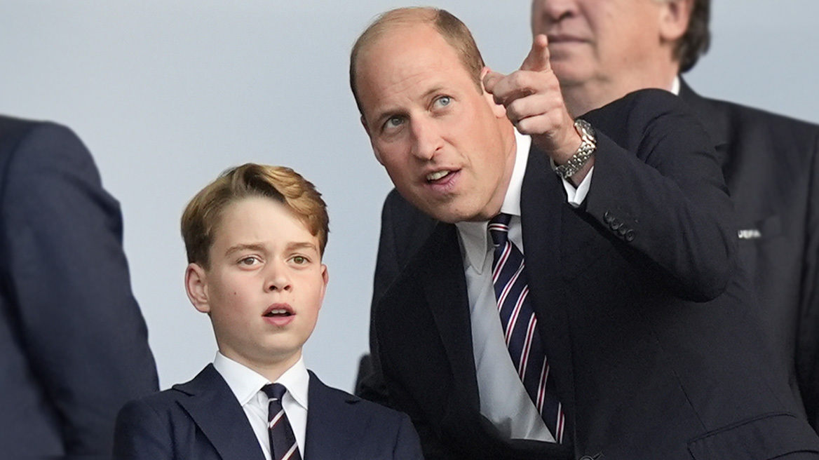 Ο πρίγκιπας Ουίλιαμ και ο 12χρονος γιος του ετοίμασαν γεύματα για άστεγους: Πριν από 32 χρόνια είχε πάει ξανά με την Νταϊάνα