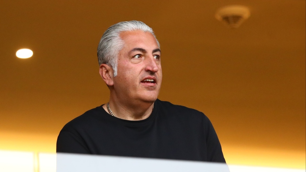 Οργή του ιδιοκτήτη του ΟΦΗ για τη διαιτησία στον αγώνα με την ΑΕΚ στη Νέα Φιλαδέλφεια 