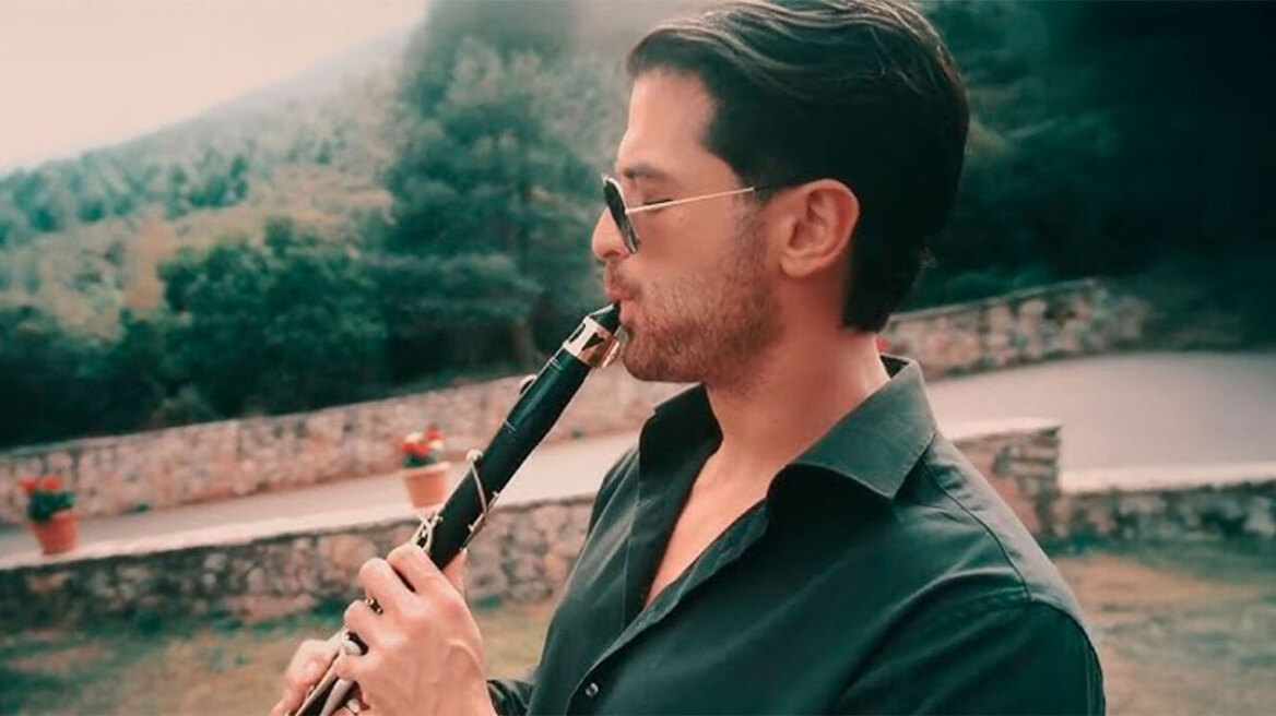 Άρης Μουγκοπέτρος: Σήμερα στον εισαγγελέα μετά τη μήνυση της συζύγου του για ενδοοικογενειακή απειλή, τι ισχυρίζεται ο μουσικός