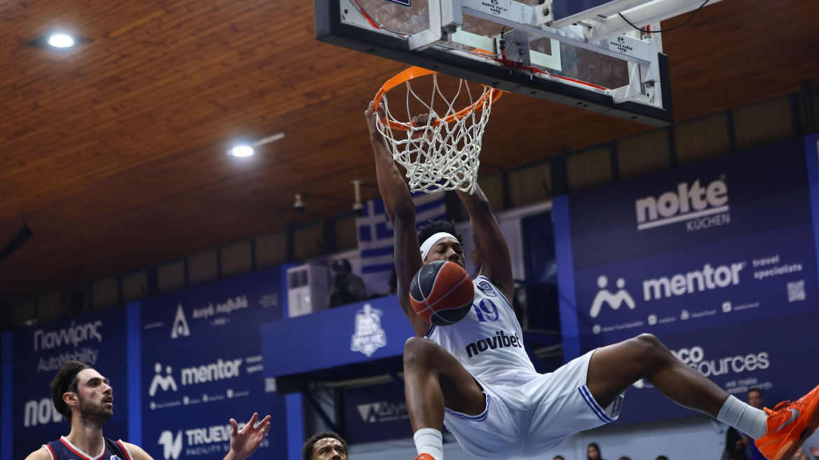 Κυανόλευκο πάρτι στο Ιβανώφειο με τον Ηρακλή να επικρατεί 80-66 του Πανιωνίου, δείτε βίντεο