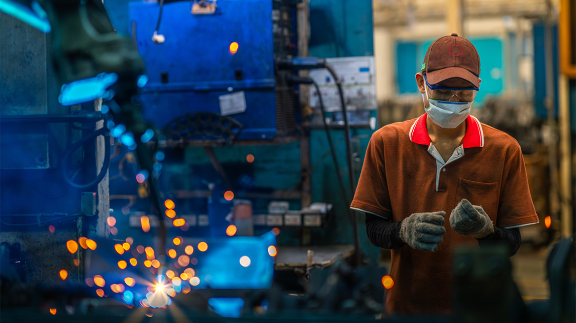 Όταν η δουλειά δεν σταματά ποτέ: Ο κινεζικός κανόνας 996 που υιοθετούν στις ΗΠΑ