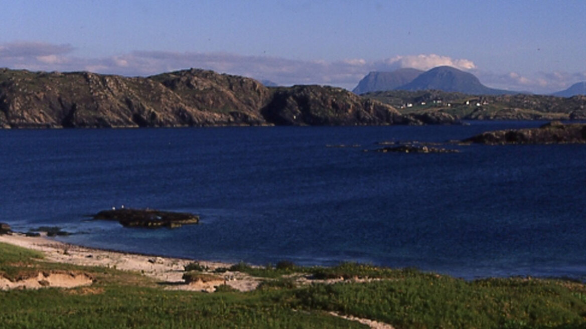 Μισθός 30.000 ευρώ για 6 μήνες: Ζητούνται άτομα για εργασία σε έρημο νησί