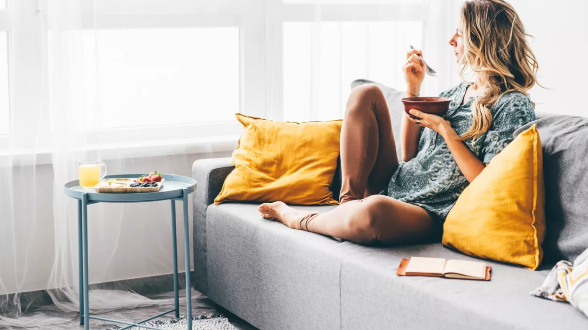 Η διατροφή που νικά το στρες – 5 συστατικά που ηρεμούν τον οργανισμό