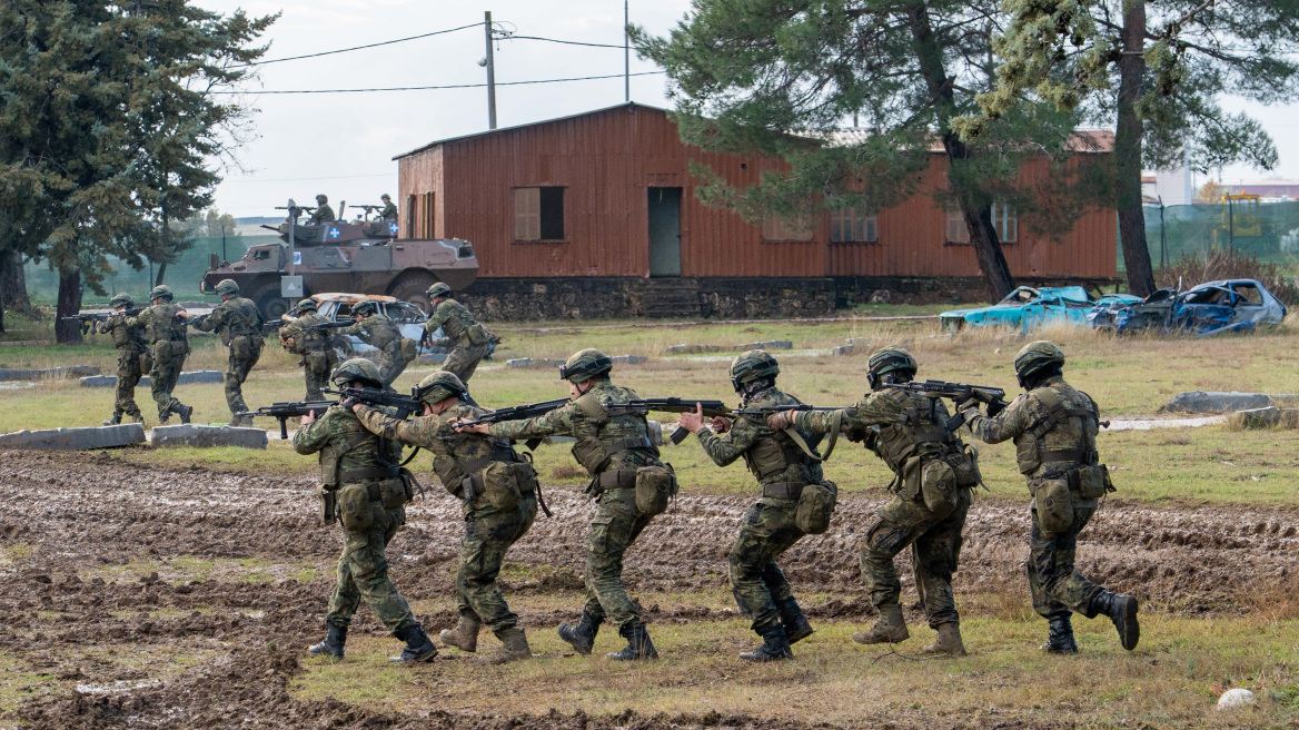 Πηγές ΥΠΕΘΑ για νέο μισθολόγιο στις Ένοπλες Δυνάμεις: Σημαντικές αυξήσεις σε όλους, καμία «κρυφή» μείωση