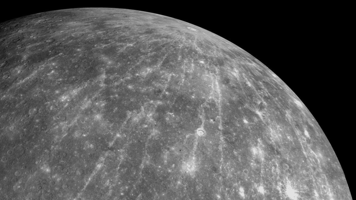 Ο πλανήτης που δεν θα έπρεπε να υπάρχει: Το μυστήριο του Ερμή και η αποστολή που μπορεί να δώσει απαντήσεις το 2026