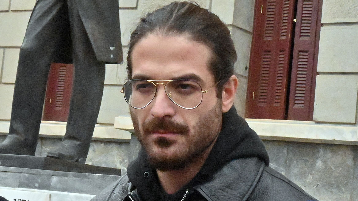 Αθώος ο Άρης Μουγκοπέτρος για την κατηγορία της ενδοοικογενειακής απειλής