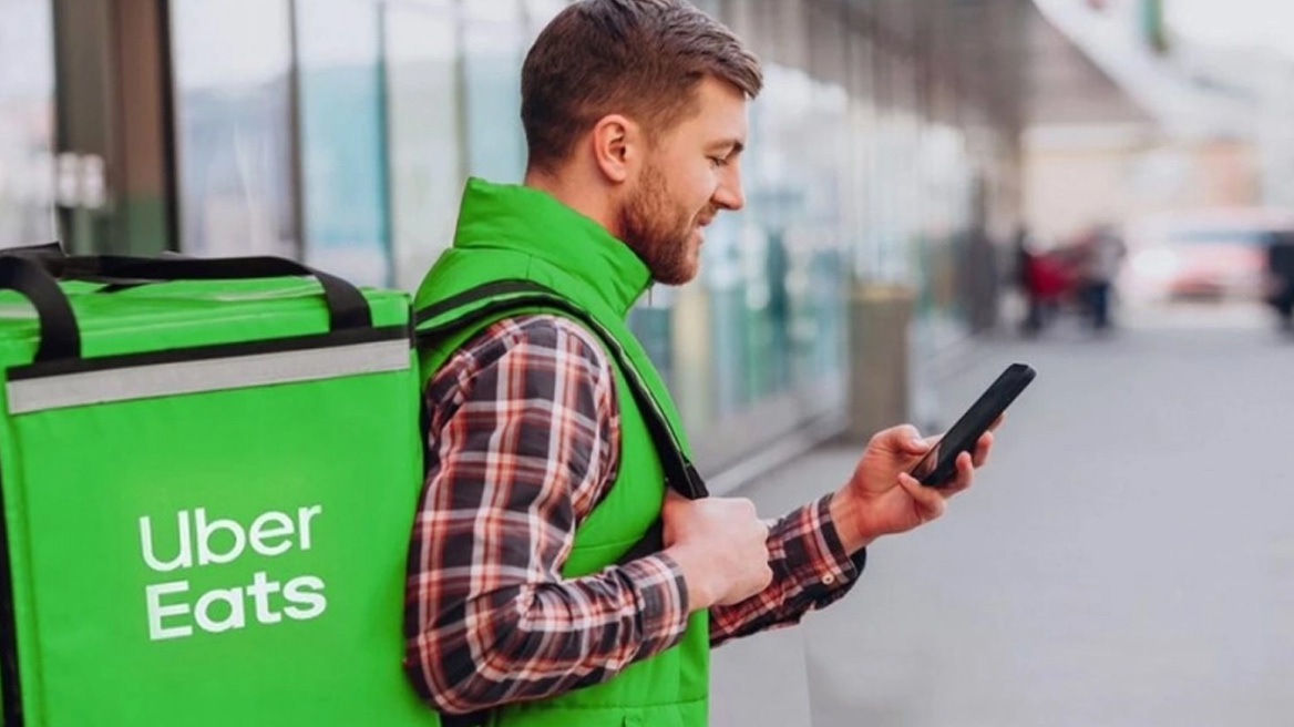 Τσακώθηκε με την κουζίνα του: Χρήστης του Uber Eats έκανε 1.900 παραγγελίες σε έναν χρόνο!