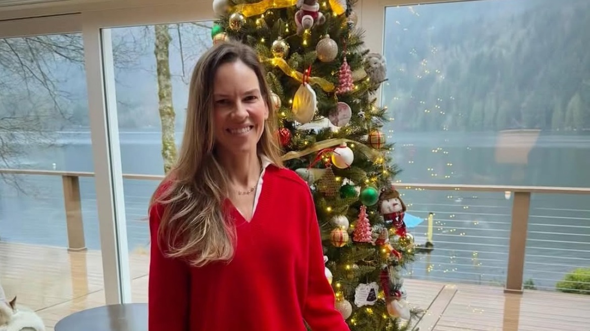 Χίλαρι Σουάνκ: Μοιράστηκε μια σπάνια στιγμή με τα δίδυμα παιδιά της
