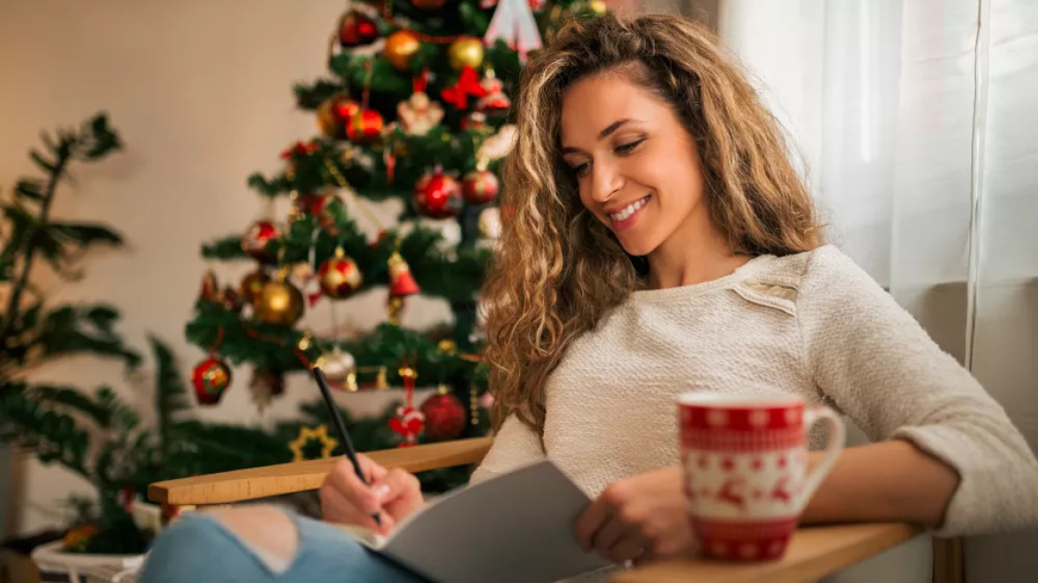 Νέα χρονιά: Πώς οι ευχές και οι στόχοι μάς δίνουν δύναμη – Η ψυχολόγος εξηγεί