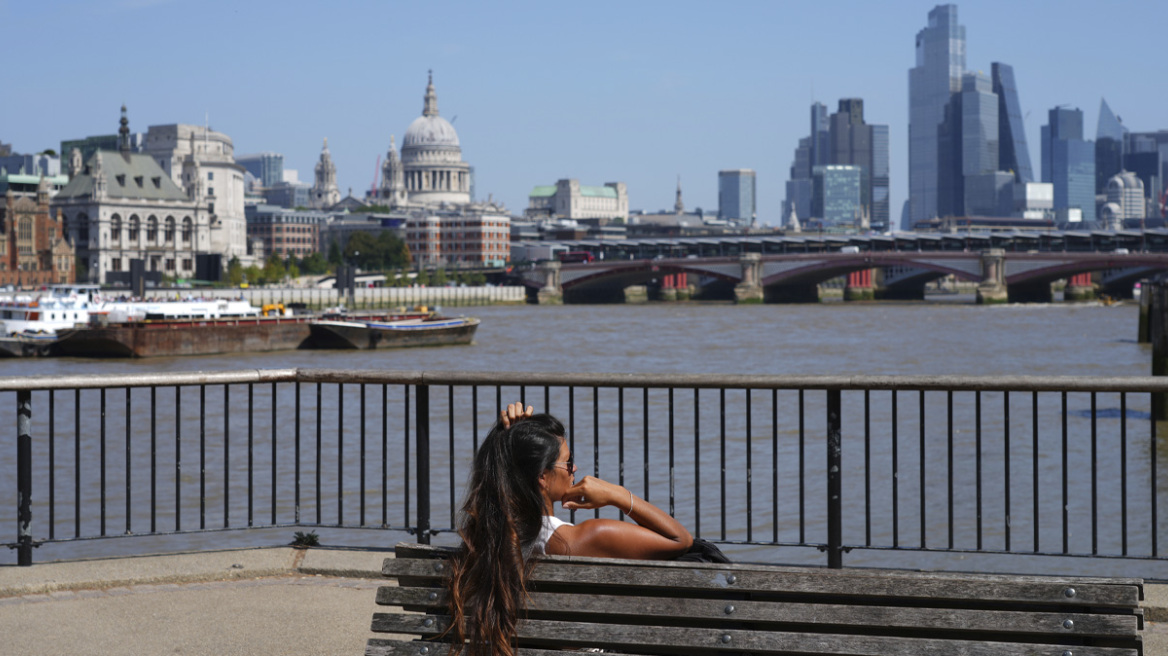 Η θερμότερη χρονιά στην ιστορία της Βρετανίας ήταν το 2025