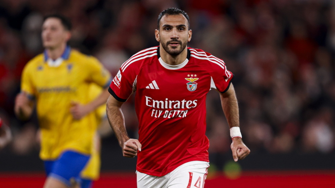 Παυλίδης: Ξανά πρωτοσέλιδο στην «A Bola» μετά το χατ-τρικ κόντρα στην Εστορίλ