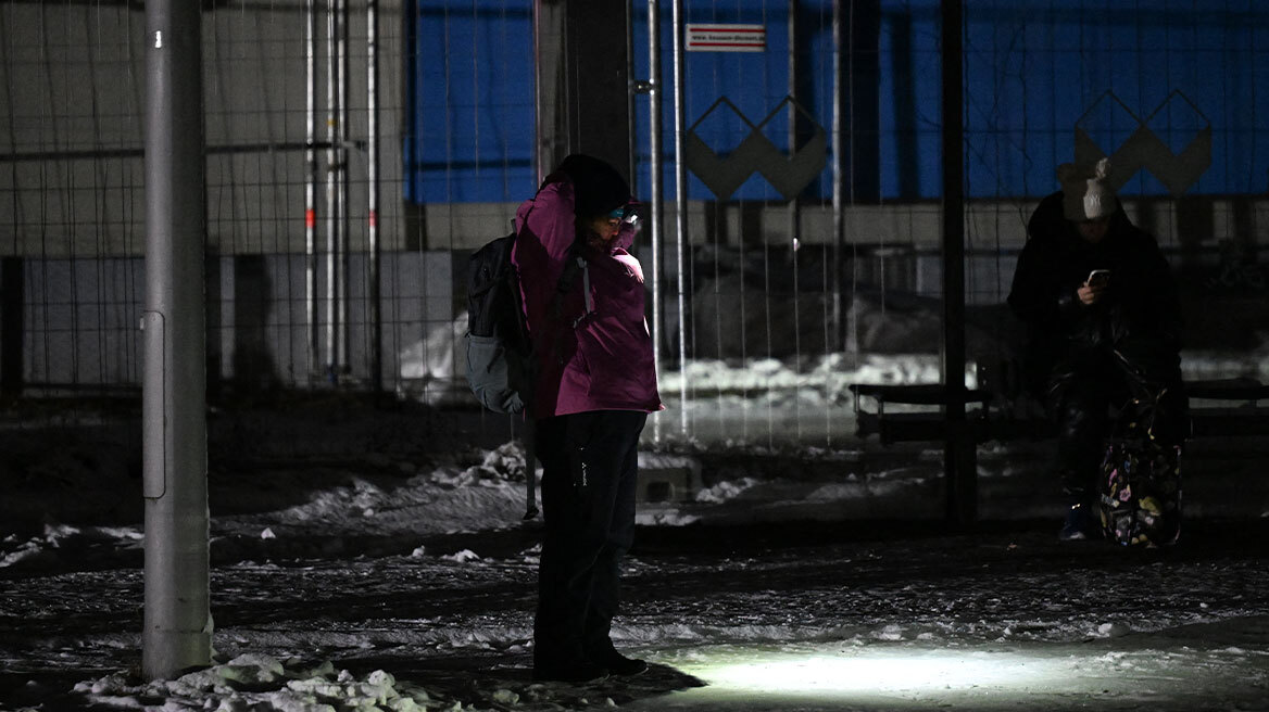 Σε εμπρησμό οφείλεται το μαζικό μπλακ-άουτ στο Βερολίνο, ακροαριστερή οργάνωση ανέλαβε την ευθύνη