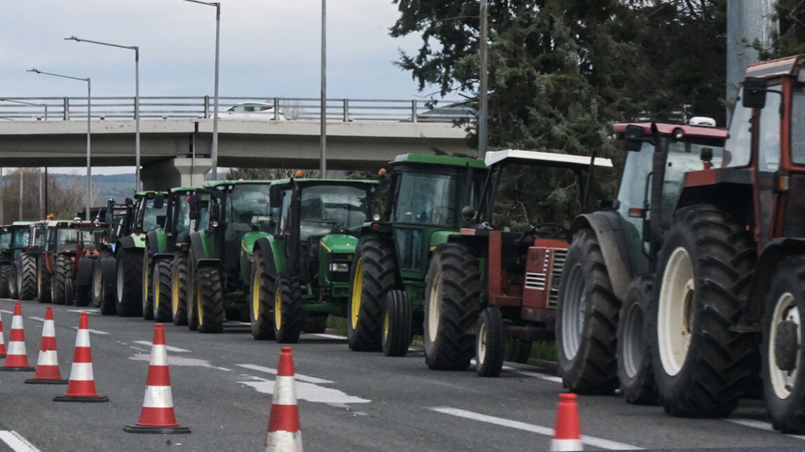Οι αγρότες οργανώνουν το 48ωρο blackout σε δρόμους, λιμάνια και τελωνεία: Πού θα κλείσουν και τις παρακαμπτήριους την Πέμπτη και την Παρασκευή