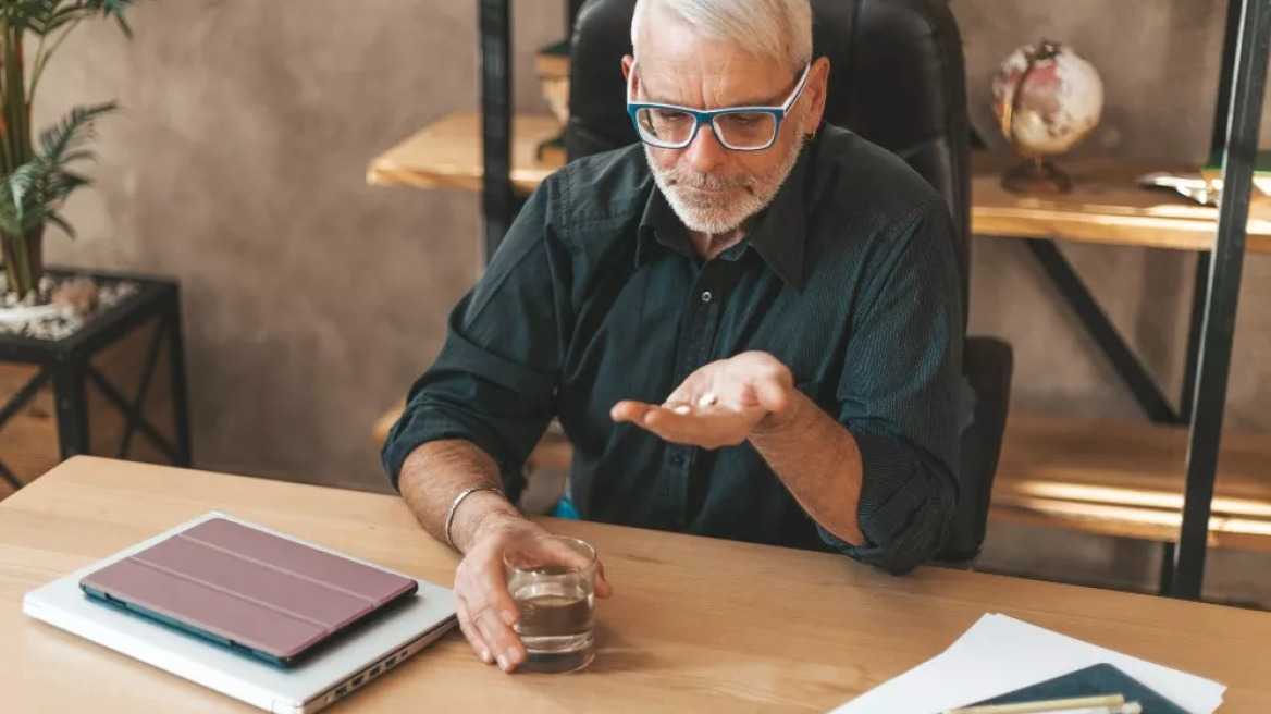 Ασπιρίνη: Σύμμαχος ή κίνδυνος η προληπτική λήψη της; Ο ειδικός απαντά
