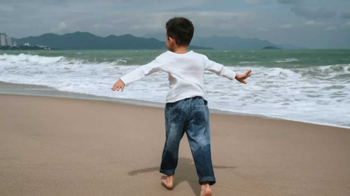 Ο 5χρονος Έντουαρντ νίκησε μία σπάνια νόσο χάρη σε πρωτοποριακή θεραπεία
