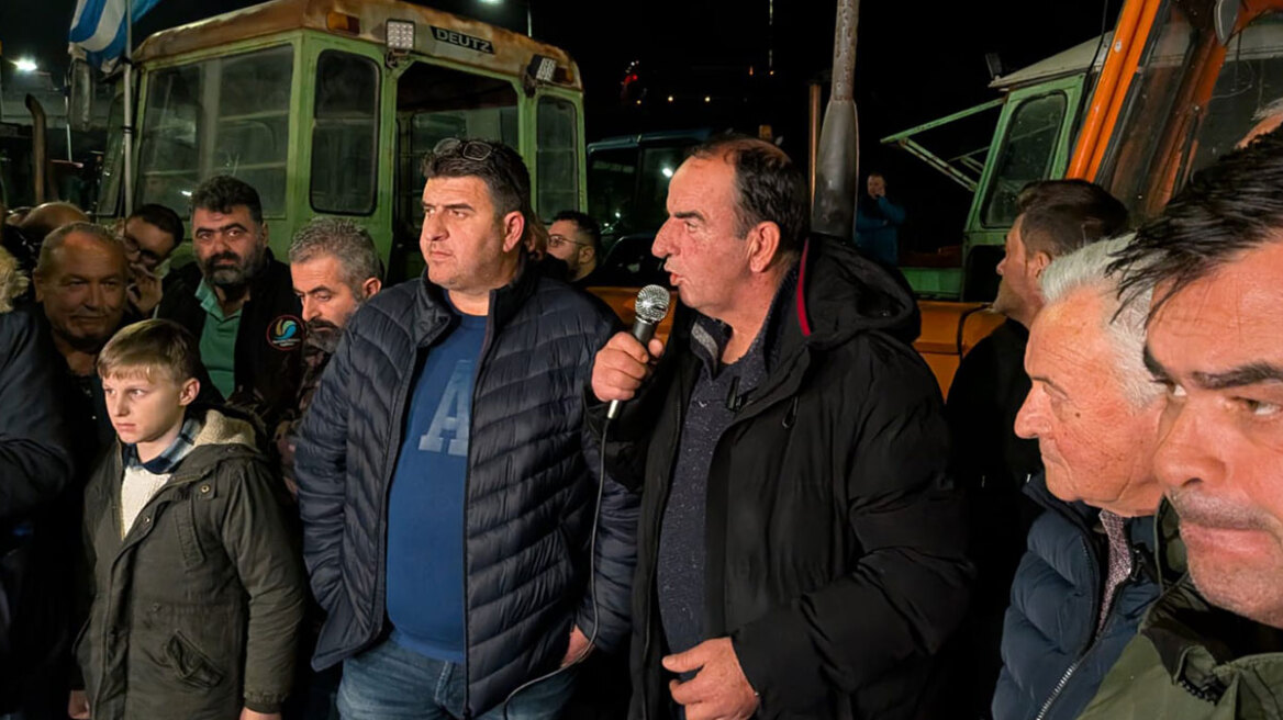 Τα μπλόκα Νίκαιας και Καρδίτσας «ζητούν  διάλογο» με τον πρωθυπουργό, αλλά προχωρούν σε κλιμάκωση με αποκλεισμούς από αύριο,  έτοιμοι για συνάντηση οι αγρότες στα Μάλγαρα