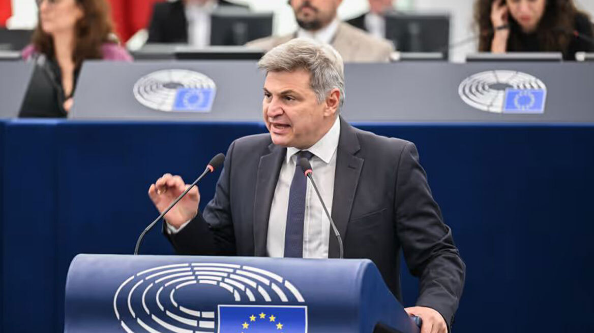 Το ΠΑΣΟΚ είναι αυτή τη στιγμή  ο μόνος πόλος εναλλακτικής διακυβέρνησης λέει ο Φαραντούρης