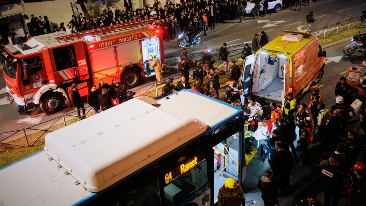 Λεωφορείο έπεσε πάνω σε  διαδηλωτές στο Ισραήλ: Νεκρός ένας 18χρονος, δείτε βίντεο