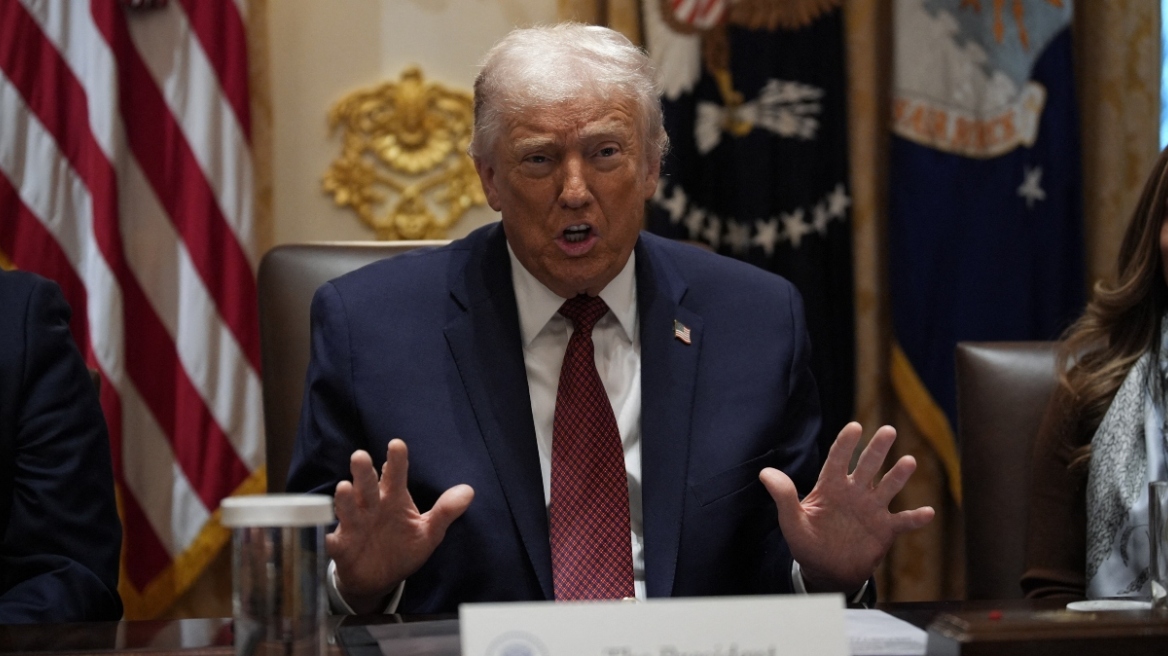 Ο Τραμπ διατάσσει αποχώρηση των ΗΠΑ από 66 διεθνείς φορείς, εκτός λίστας ο Διεθνής Ναυτιλιακός Οργανισμός