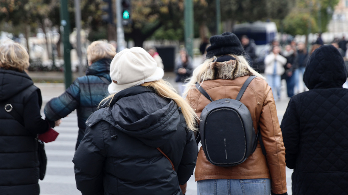 Καιρός - Κολυδάς: Σαββατοκύριακο με βροχές και πτώση της θερμοκρασίας, πού θα χιονίσει τη Δευτέρα