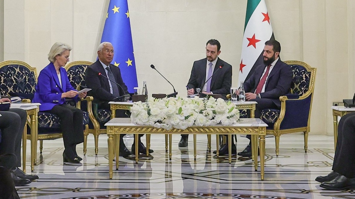 Ούρσουλα φον ντερ Λάιεν από τη Δαμασκό: Η Ευρώπη θα κάνει ό,τι μπορεί για να βοηθήσει τη Συρία