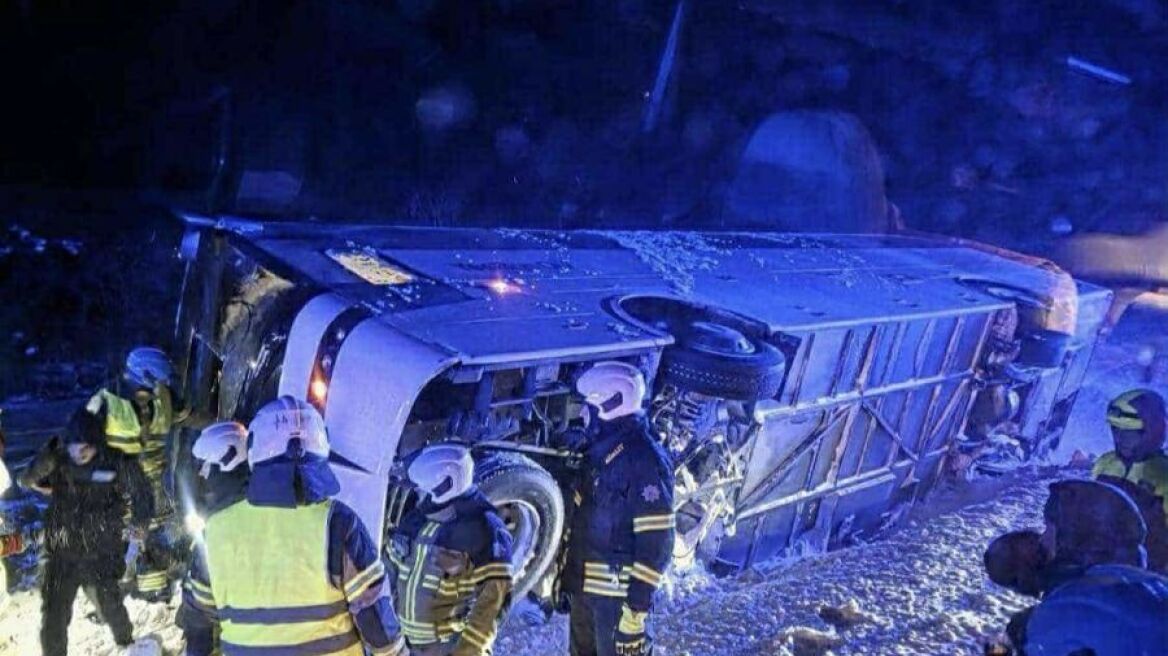 Τροχαίο για την Εθνική Χάντμπολ της Κύπρου στην Εσθονία: Ανετράπη το λεωφορείο που μετέφερε την ομάδα, δείτε βίντεο
