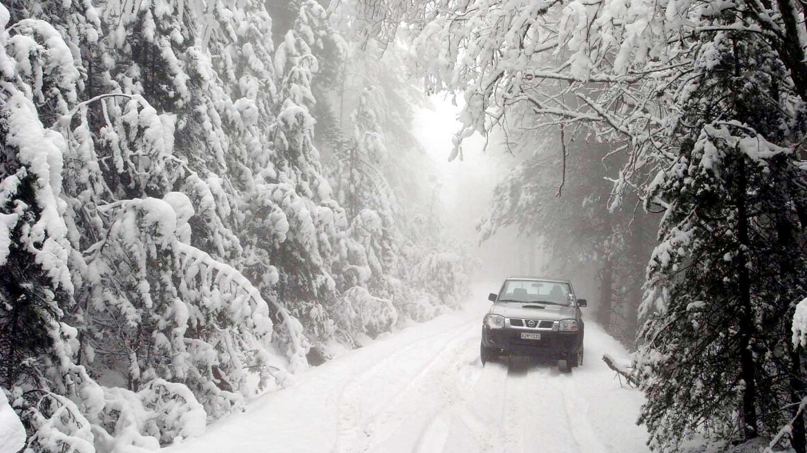 Υποχρεωτική η χρήση αντιολισθητικών αλυσίδων σε Γρεβενά, Καστοριά, Κοζάνη και Φλώρινα
