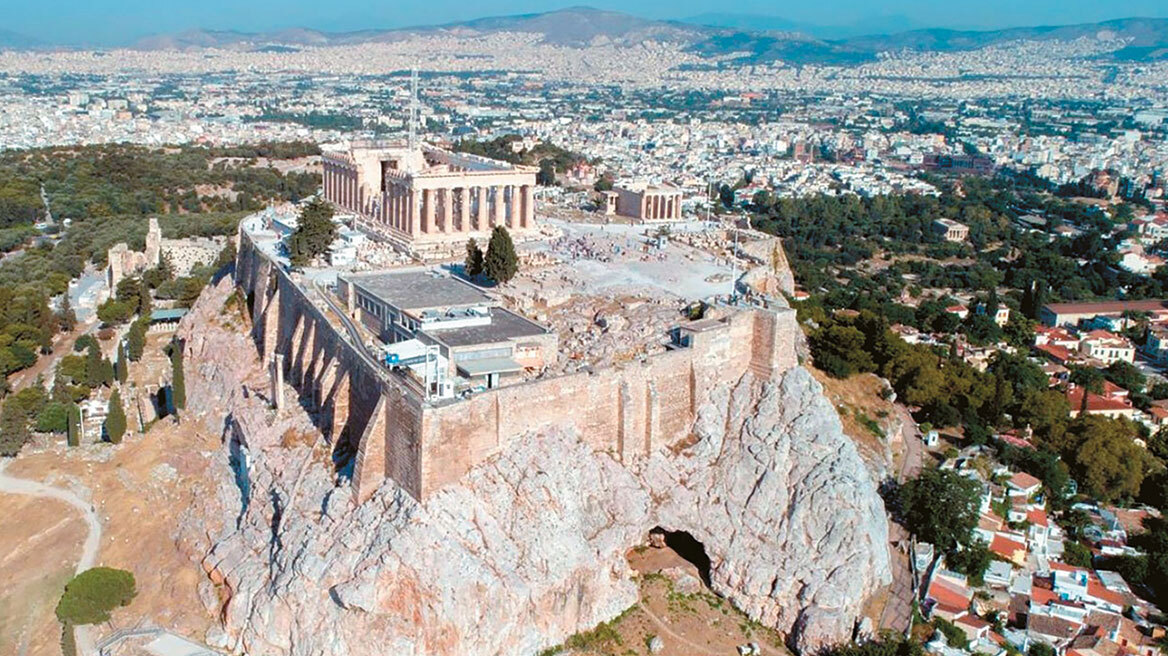 Ανοίγει ξανά το παλαιό μουσείο της Ακρόπολης μαζί με κλειστές περιοχές, διαδρομές και μνημεία του Ιερού Βράχου