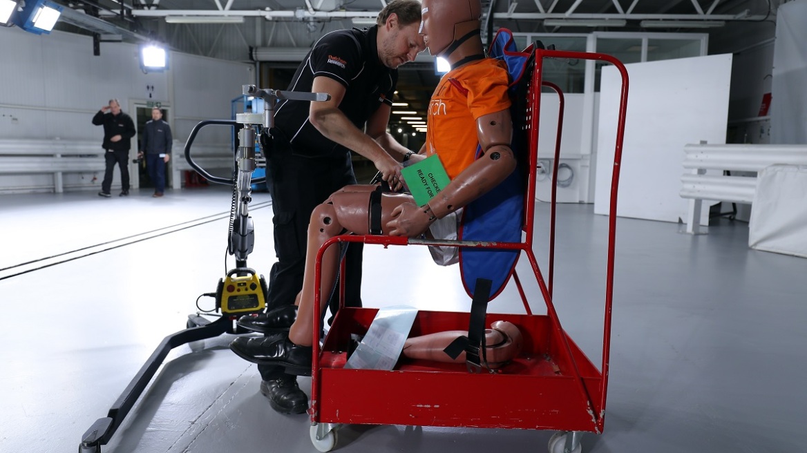 Γιατί οι γυναίκες διατρέχουν σοκαριστικά υψηλότερο κίνδυνο τραυματισμού σε περίπτωση τροχαίου;