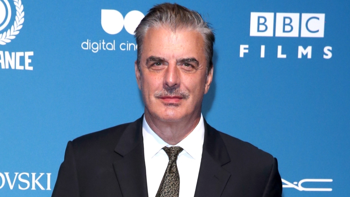 Ο Κρις Νοθ απαντά για τις αιχμές που άφησε για τη βράβευση της Σάρα Τζέσικα Πάρκερ: Δεν αξίζει όλη αυτή η συζήτηση