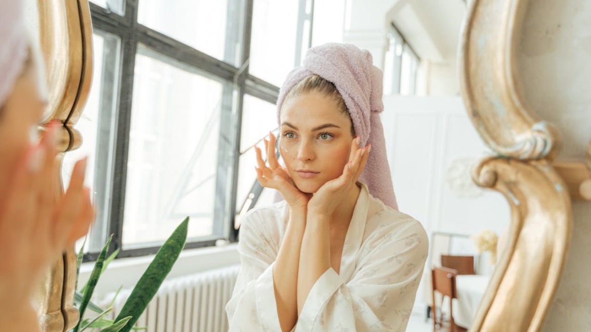 Πώς θα αφαιρέσουμε σωστά το μακιγιάζ μας κάθε βράδυ
