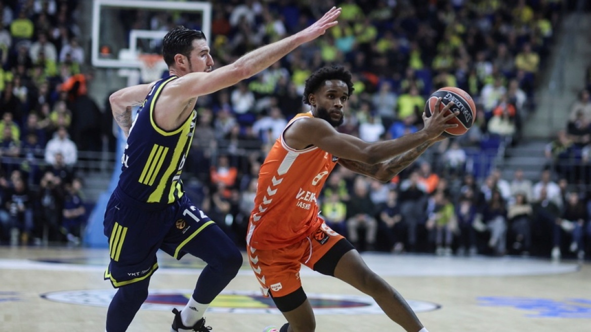 Φενέρμπαχτσε - Βαλένθια: 82-79: Σαν να μην πέρασε μια μέρα για Φενέρ και Ντε Κολό!