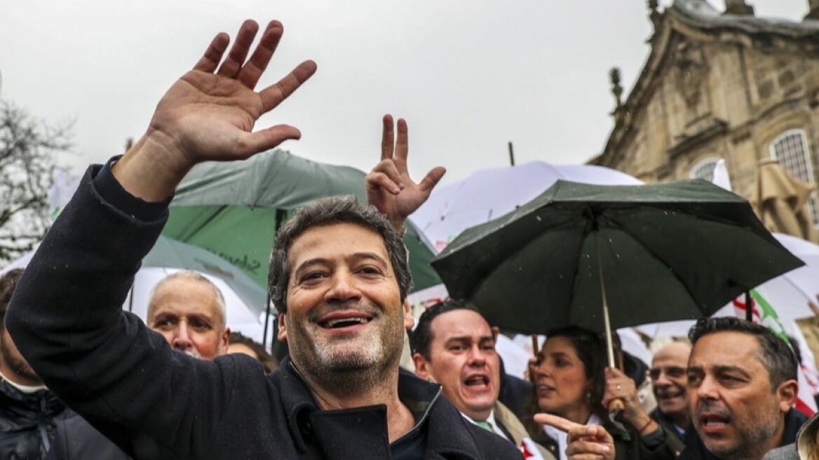 Ο ακροδεξιός Αντρέ Βεντούρα φαβορί για τον πρώτο γύρο των προεδρικών εκλογών στην Πορτογαλία